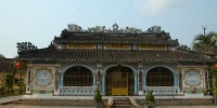 Trần Ngọc Khánh. Đình thần Nam bộ - một thiết chế văn hoá cổ truyền