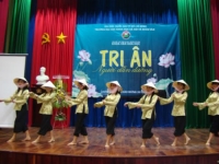 Kỷ niệm 20-11-2010: Chương trình &quot;Tri ân người dẫn đường&quot;