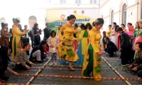 Dương Phú Hiệp. Quan niệm về mối quan hệ giữa bảo tồn và phát triển hệ giá trị truyền thống Việt Nam