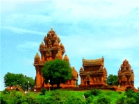 Trần Long.Những bí ẩn tháp Chăm