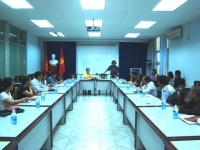 Buổi báo cáo khoa học của GS. Trần Văn Đoàn