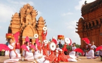 Đổng Thành Danh. Chế độ mẫu hệ-phụ quyền của người Chăm