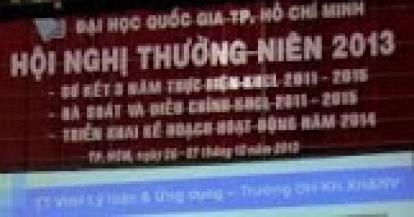 Trung tâm VHH LL &amp; ƯD nhận Bằng khen về thành tích hoạt động KH-CN năm học 2012-2013
