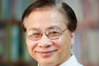 GS.  Trần Ngọc Thêm: Không thành mãnh hổ vì ‘thu mình trong vỏ ốc’ và Đừng có đổ hết tội cho thể chế