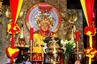Trần Hồng Liên. Giá trị tinh thần trong tín ngưỡng thờ mẫu ở Nam Bộ