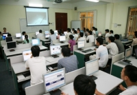 Nguyễn Thị Thu Trang. Toàn cầu hóa và yêu cầu đổi mới giáo dục ở Việt Nam