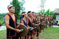 Nguyễn Hữu Thông. Thật và ảo trong sinh mệnh của một di sản